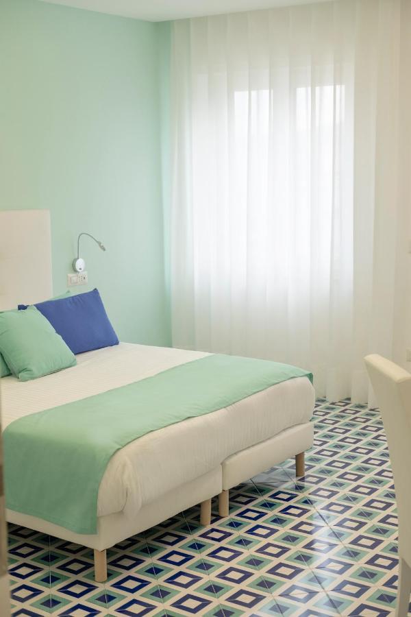 ソレント Domus Sole Bed & Breakfast エクステリア 写真